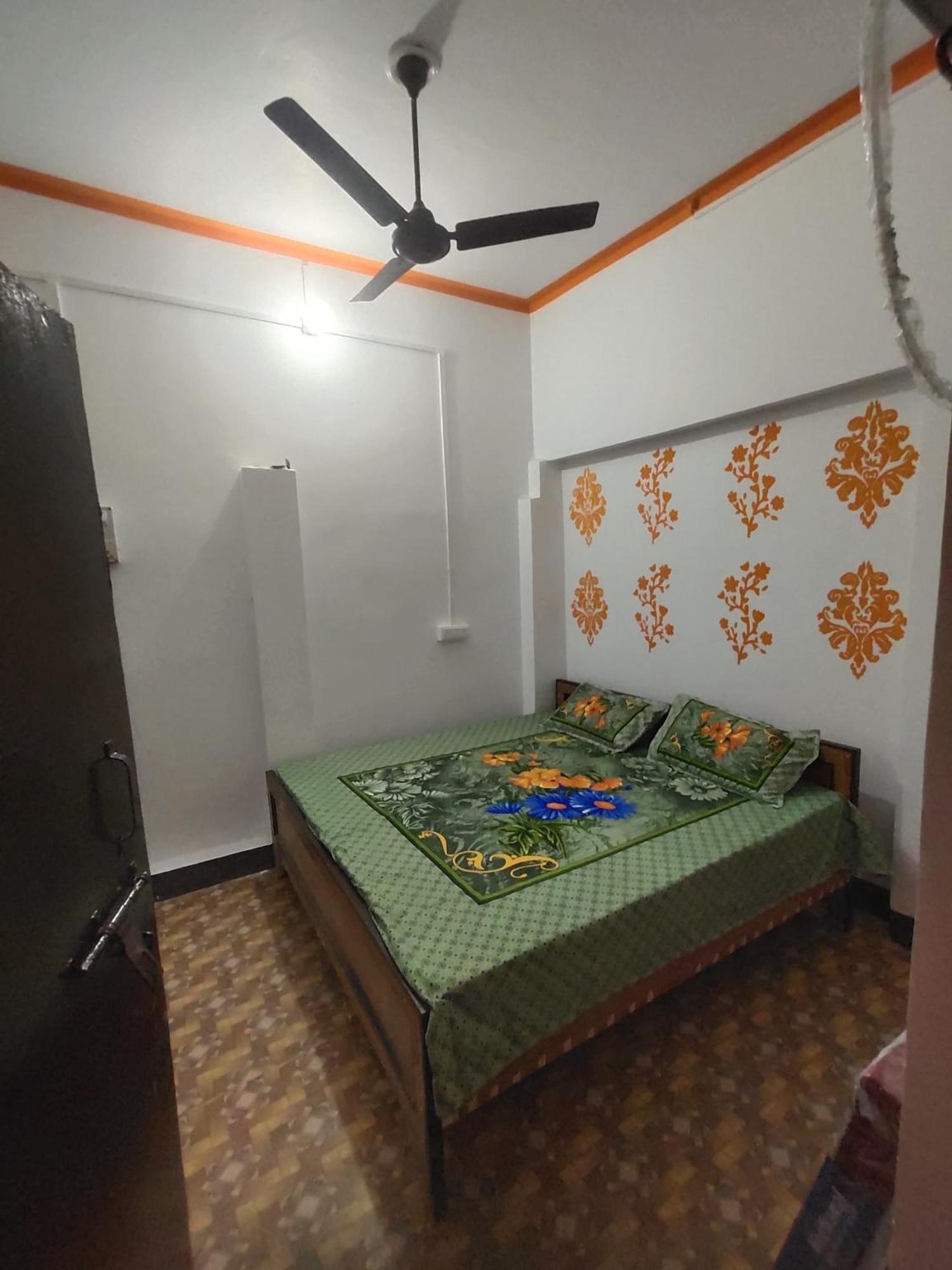 Awadh Guest House Ayodhya Ngoại thất bức ảnh